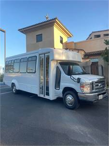 2012 Ford E450 GASOLINE party bus limo