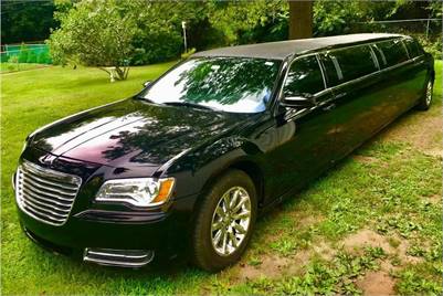 2013 Chrysler 300 Stretched Limo