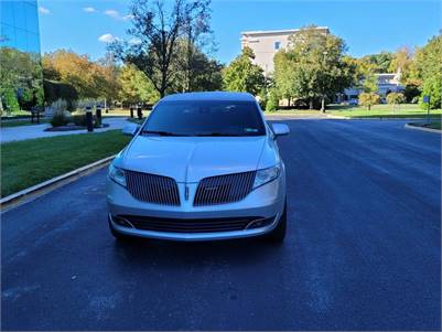 2013 Lincoln MKT · Sport Utility 4D · Sedan